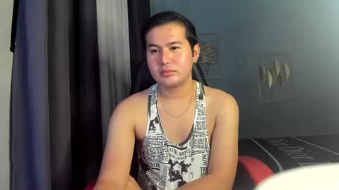 BareCreamyCum online show from December 29, 7:11 pm