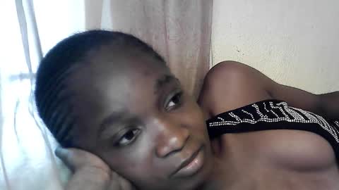 creamyxsugar online show from October 21, 10:42 am