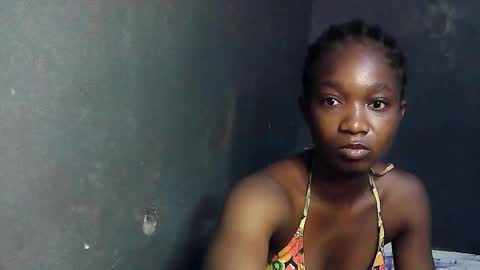 creamyxsugar online show from February 27, 5:33 am