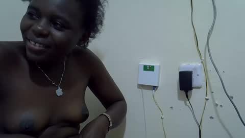 creamyypussyy online show from November 12, 9:06 pm