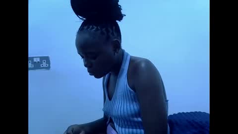 creamyypussyy online show from April 7, 8:22 pm