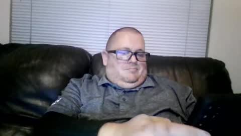 The hopeless romantic online show from February 19, 8:33 am