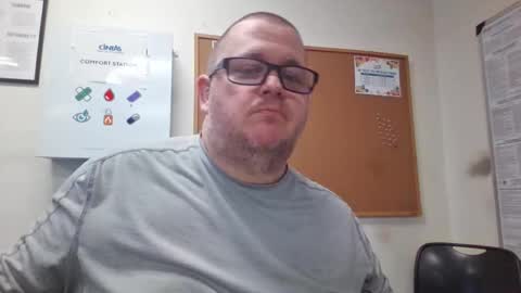 The hopeless romantic online show from January 11, 1:22 am