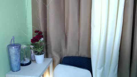 Call me Stella online show from February 10, 1:36 pm