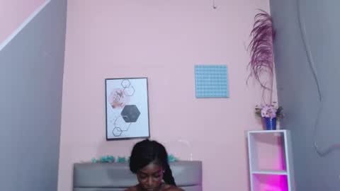 criselandreares online show from May 8, 4:56 pm
