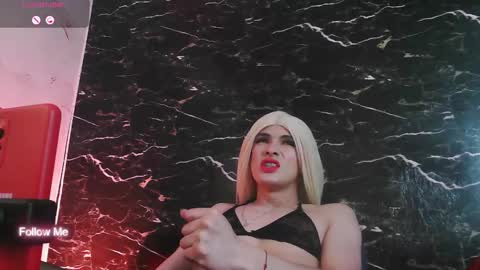 crislingery_doll online show from January 14, 1:41 pm