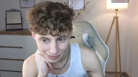 Chris online show from February 3, 9:24 am