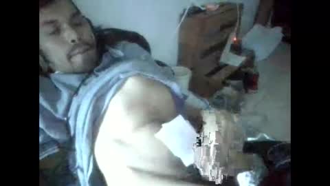Snapshot of crispos12345 chatting on January 22, 6:10 am naaaaaa online show from January 22, 6:10 am