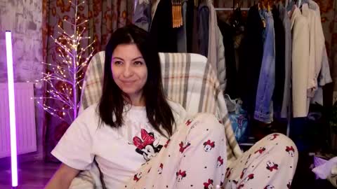 crissy_love online show from January 8, 1:44 am