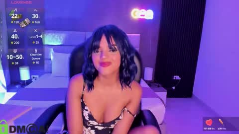 Snapshot of cristal__adams chatting on September 15, 1:23 pm cristal__adams online show from September 15, 1:23 pm
