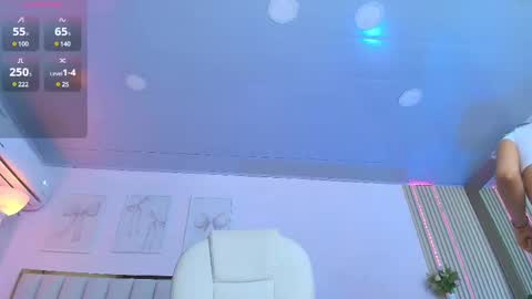 Snapshot of cristal_bunny chatting on March 3, 6:59 am Cristal online show from March 3, 6:59 am