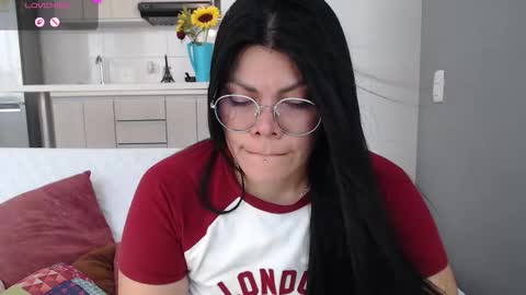 Cristal  online show from February 21, 3:04 pm