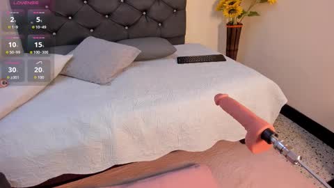 cristale69 online show from October 16, 2:44 am