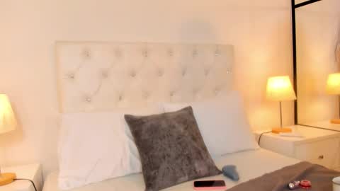 cristallwilliams online show from December 20, 11:39 am