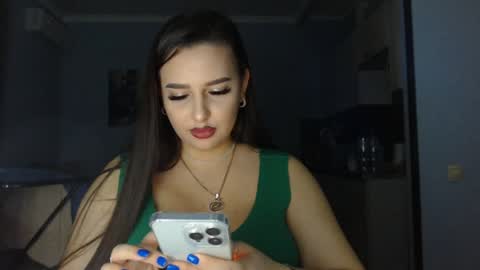 cristalnight online show from December 4, 9:40 pm