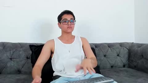 cristian_suarezz_ online show from October 1, 10:19 pm