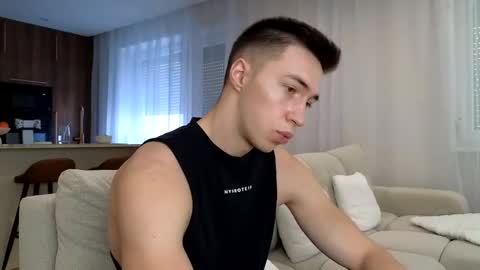 CristianoHailey online show from March 3, 11:00 am