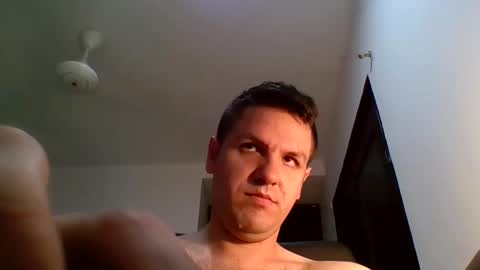 cristopher3042 online show from November 28, 2:19 am