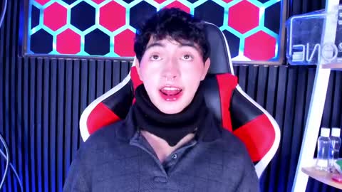 Cristopher  online show from April 13, 8:57 pm