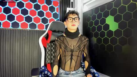 Cristopher  online show from April 18, 8:31 pm