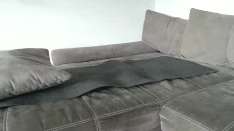 crisup1980 online show from December 20, 12:45 pm