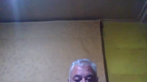 crmperez online show from February 25, 12:14 am