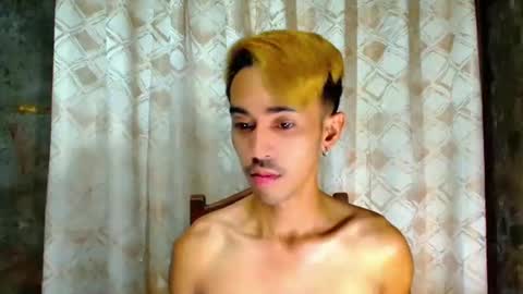 crocodale online show from December 18, 2:12 pm