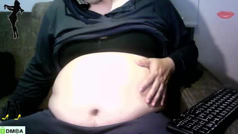 Linda Cross online show from November 19, 2:11 am