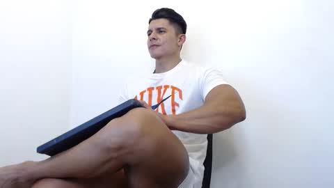 Leo online show from February 10, 4:26 am