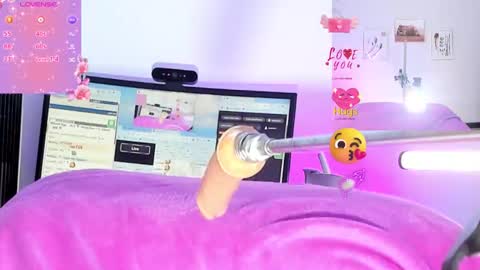 Mia online show from October 16, 2:44 am