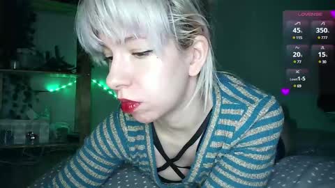 Snapshot of cruellagoth chatting on February 17, 7:23 pm Cruella online show from February 17, 7:23 pm