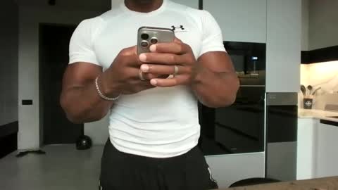 cruelworldxxx online show from February 12, 11:52 pm