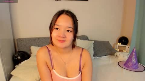 crushbaandicute111 online show from November 1, 11:37 pm