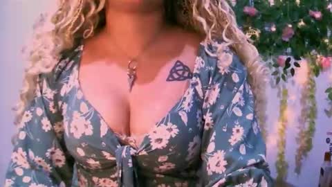 crysrus online show from November 6, 1:41 am