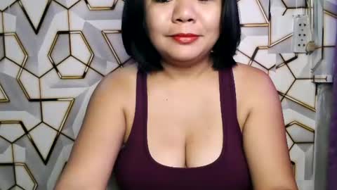 Snapshot of crystal_april chatting on March 11, 11:58 pm Crys online show from March 11, 11:58 pm
