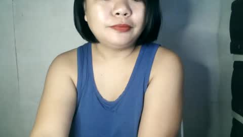 Snapshot of crystal_april chatting on January 30, 12:50 am Crys online show from January 30, 12:50 am