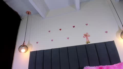 Snapshot of crystalbaby00 chatting on January 1, 6:47 am Hi I am Luz 3 online show from January 1, 6:47 am