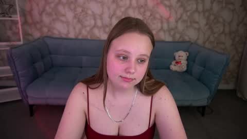 crystallpaws_ online show from May 3, 6:30 am
