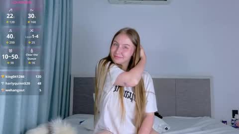 Lina online show from May 11, 2:45 pm