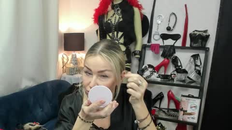 CrystalHotty online show from April 10, 6:30 am