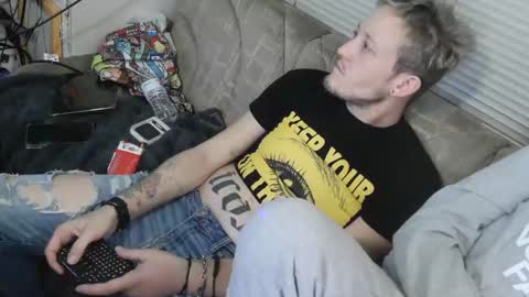 HornyFckerPhx online show from December 17, 6:09 pm