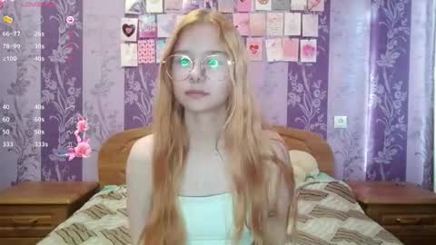 Sia online show from October 19, 7:02 am