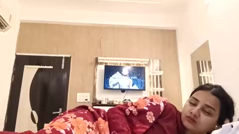 cuddlemuffins online show from February 3, 6:51 am