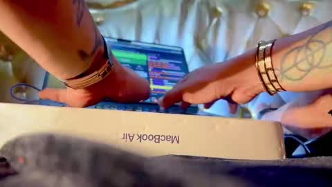 im KIM new girl to spoil online show from September 19, 8:34 pm