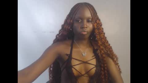 sophie online show from November 3, 9:32 am