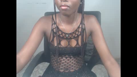 sophie online show from October 5, 8:23 am