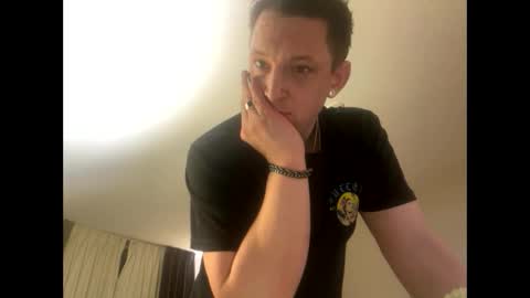 CuMAw3R online show from March 23, 11:48 am