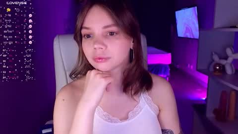 Snapshot of cumeveline chatting on October 8, 4:13 pm Eva online show from October 8, 4:13 pm
