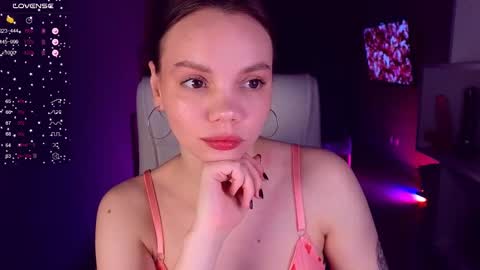 Snapshot of cumeveline chatting on February 26, 6:04 pm Eva online show from February 26, 6:04 pm