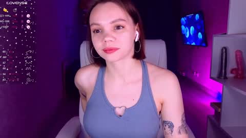 Snapshot of cumeveline chatting on January 25, 2:47 pm Eva online show from January 25, 2:47 pm